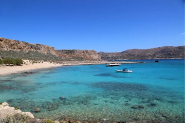 Yunanistan 'daki Girit Adası. Gramvousa ve Balos Körfezi Girit 'teki ünlü tatil yerleridir. Yunanistan yaz tatili.