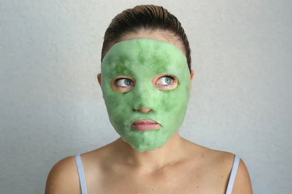 Green Bubble Face Mask Face Treatment Home — Stock Photo, Image