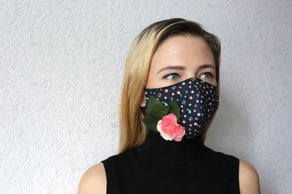 Woman Wearing Face Mask Decorated Flowers Stylish Handmade Cotton Mask — Stock Photo, Image