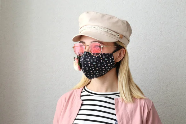 Woman Wearing Handmade Stylish Face Mask Decorative Accessory Element Popular — Stock Photo, Image