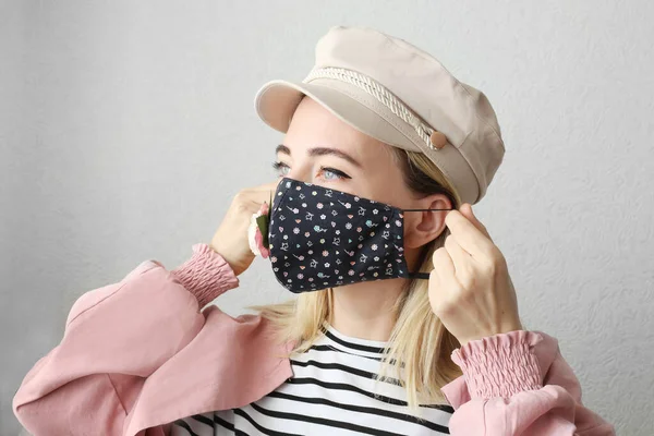 Woman Wearing Handmade Stylish Face Mask Decorative Accessory Element Popular — Stock Photo, Image