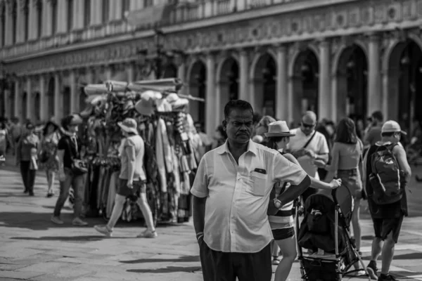 Venecia Italia 2019 Tienda Callejera Cosas Personas Animales Vida Alrededor Fotos De Stock