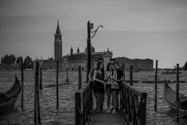 Венеция Италия Июля 2019 Года Уличный Магазин Вещи Люди Животные — стоковое фото