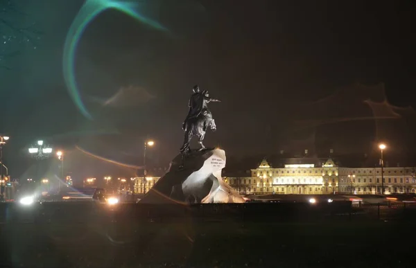 Статуя на Сенатской площади в Санкт-Петербурге — стоковое фото