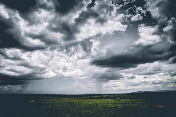 Vacker Natur Hisnande Moln Formationer Perfekt För Cool Bakgrund Eller — Stockfoto