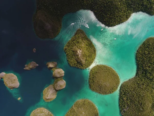 Fotografia aérea das Ilhas Wayag, Raja Ampat, Papua Ocidental, Indonésia — Fotografia de Stock