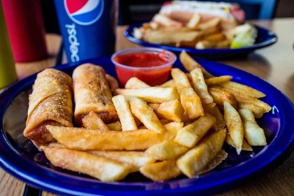 Repas pour enfants Pepsi Hot Dog Fries — Photo