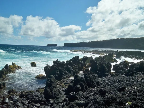 Egy Lélegzetelállító Táj Gyönyörű Tengeri Hullámokról Melyek Hawaii Partjai Felé — Stock Fotó