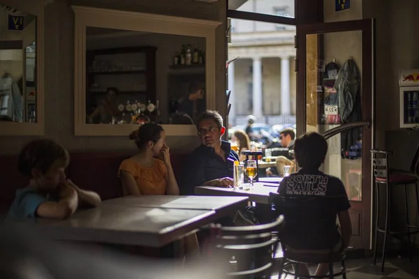 Bar de zinco em Aix-en-Provence — Fotografia de Stock