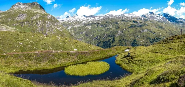 Ett Vackert Panorama Över Sjö Mitt Det Bergiga Landskapet Grossvenediger — Stockfoto