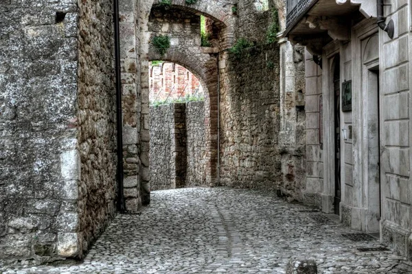 Krásný záběr na vnější část historického hradu Vigoleno, Itálie — Stock fotografie