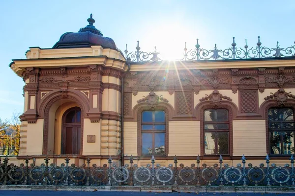 モルドバチシナウ市の国立美術館の閉鎖ショット — ストック写真
