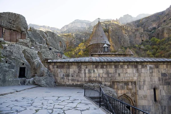 Una Hermosa Foto Del Famoso Monasterio Cristiano Geghard Armenia —  Fotos de Stock