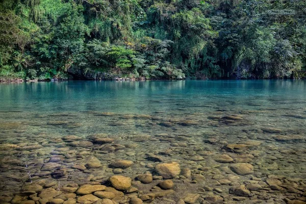 Beau Plan Lac Près Plantations Verdoyantes Dans Village Pinglin Taiwan — Photo