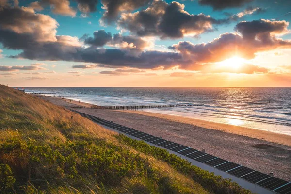 Дивовижний Краєвид Пляж Океан Під Мальовничим Небом Домбурзі Нідерланди — стокове фото