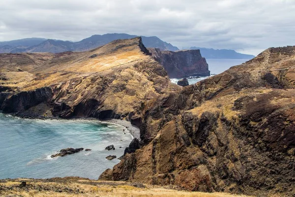 High Angle Shot Cliffs Ocean Shore Ponta Sao Lourenco Madeira — Stock Photo, Image