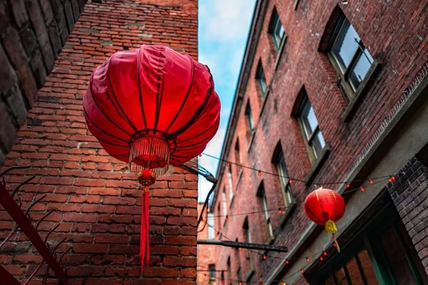 Fan Tan Alley Chinatown Victoria Canada Çin Fenerlerinin Düşük Açılı — Stok fotoğraf