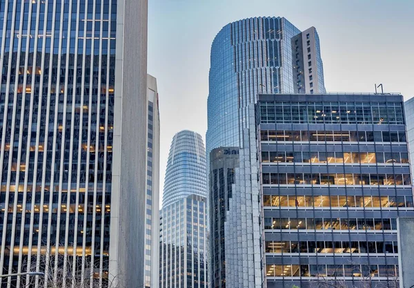 Centrum San Franciso Ukazuje Fasády Budov Zabrané Podvečer Takže Kanceláře — Stock fotografie