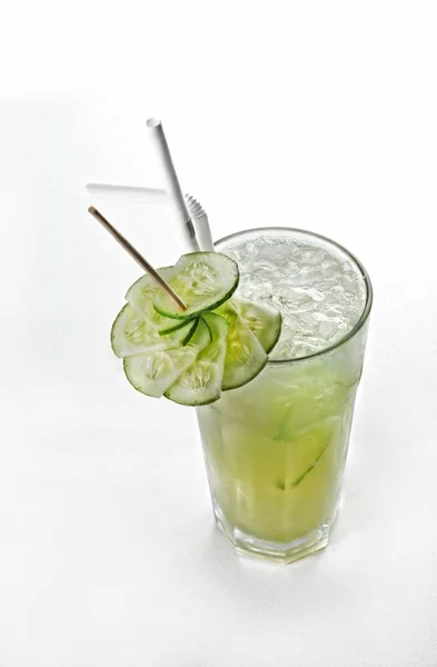 Vertikal Isolerad Bild Gurka Lemonad Perfekt För Menyanvändning — Stockfoto