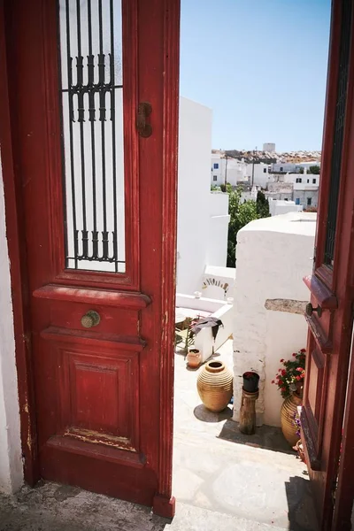 Vertical Shot Red Door Leading Balcony Beautiful View Amorgos Greece — Stock Photo, Image