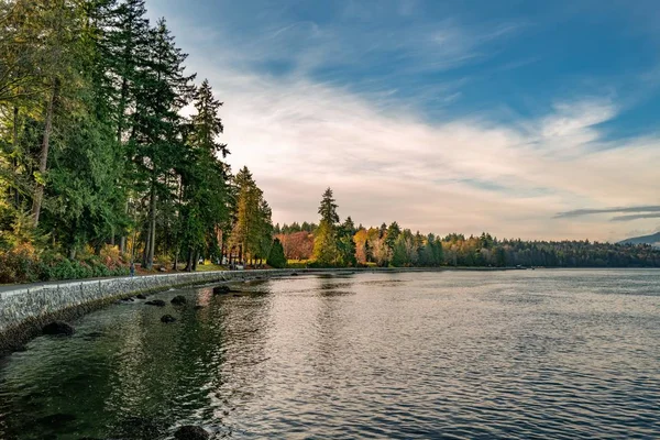 Uma Foto Tirar Fôlego Lago Stanley Park Vancouver Dia Ensolarado — Fotografia de Stock