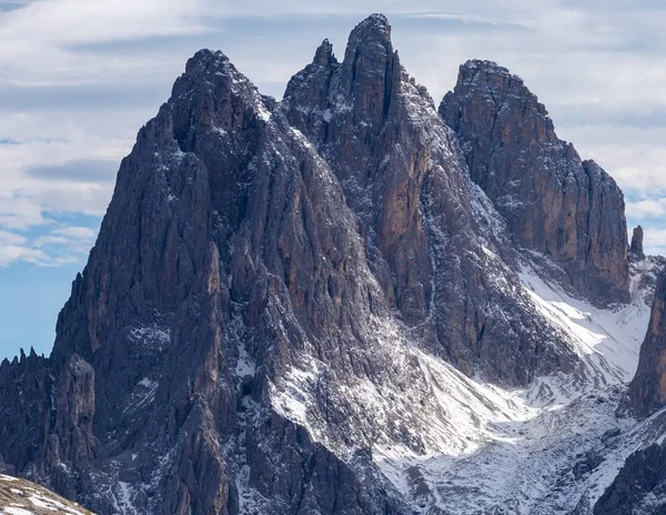 Tiro Tirar Fôlego Das Rochas Nevadas Nos Alpes Italianos Início — Fotografia de Stock