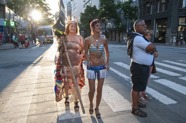 Buenos Aires Argentina 2014 Pár Žen Kostýmech Projde Během Afro — Stock fotografie