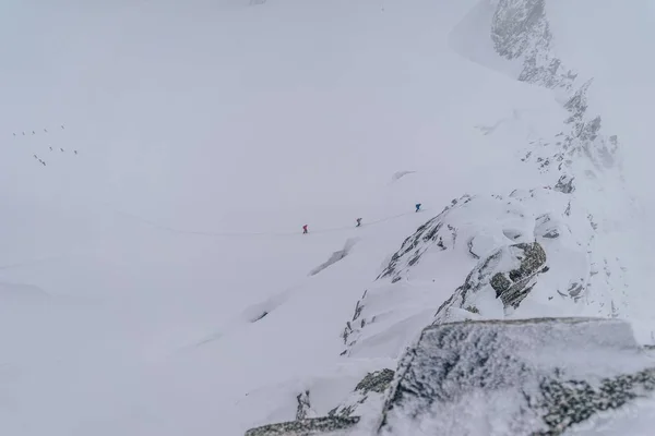 Alpiniste Escalade Les Alpes Enneigées Massif Mont Blanc — Photo