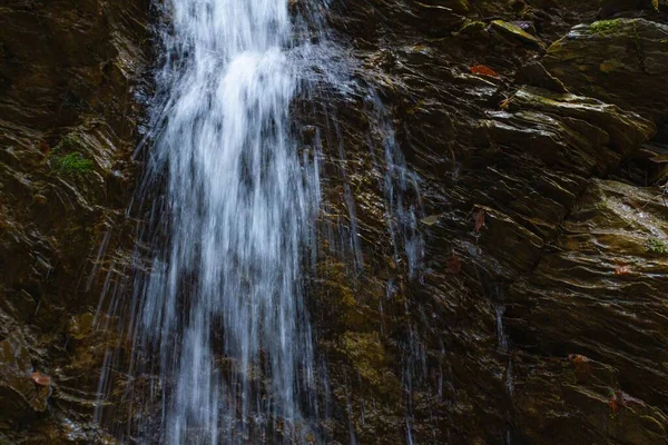 Una Piccola Cascata Sulla Montagna Medvednica Zagabria Croazia — Foto Stock