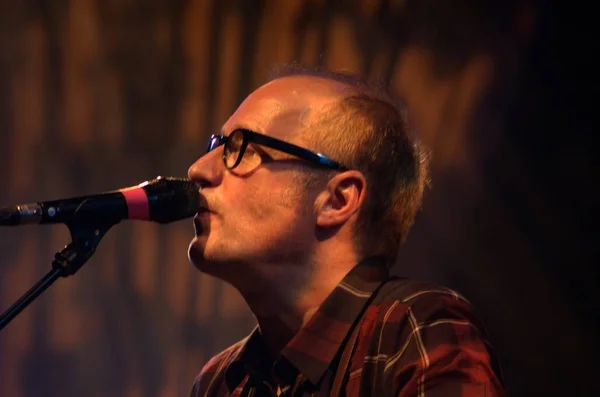 Adrian Edmondson ve Kötü Çobanlar, Komedia, Bath, İngiltere. 20 Kasım 2013 — Stok fotoğraf