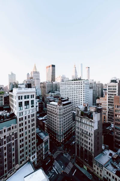 Imagem vertical dos edifícios e arranha-céus em New York City, Estados Unidos — Fotografia de Stock