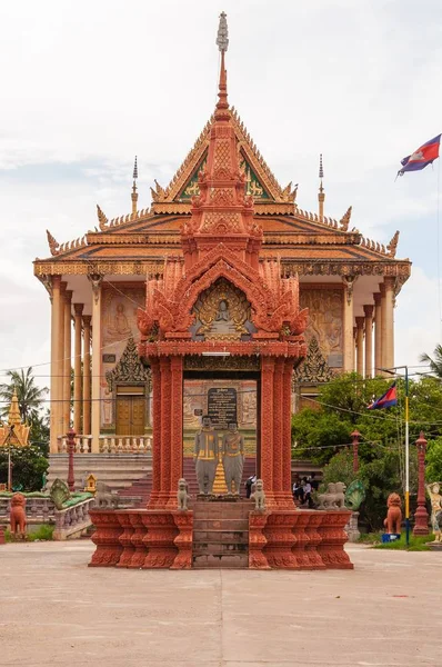 Eine Vertikale Aufnahme Eines Antiken Historischen Wahrzeichens Phnom Penh Kambodscha — Stockfoto