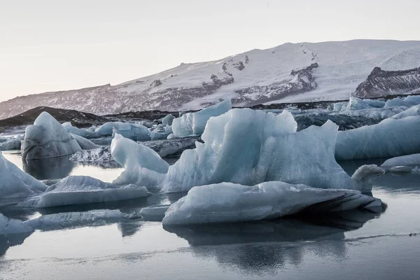 Krásná Scenérie Jokulsarlon Ledovcové Laguny Odráží Moři Islandu — Stock fotografie