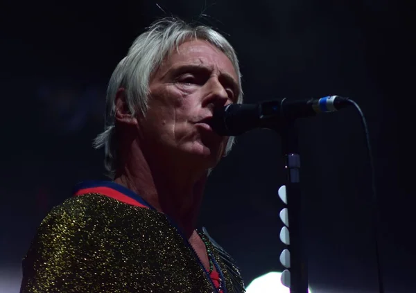 Paul Weller w przedstawieniu na Downs Festival, Bristol, Anglia. 1 września 2018. — Zdjęcie stockowe