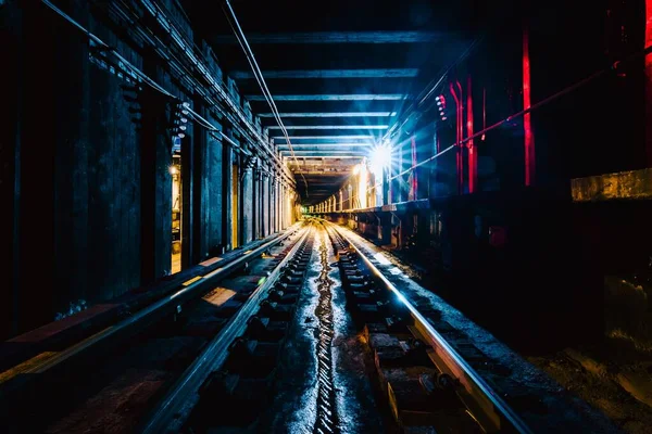 Вид подземных тоннелей и железных дорог в Нью-Йорке, США — стоковое фото