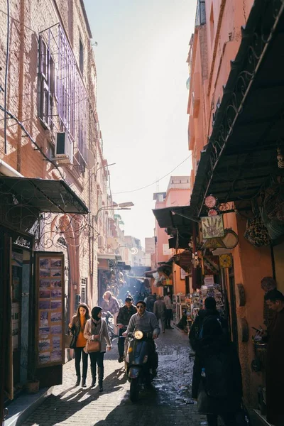 Una calle en Marrakech — Foto de Stock