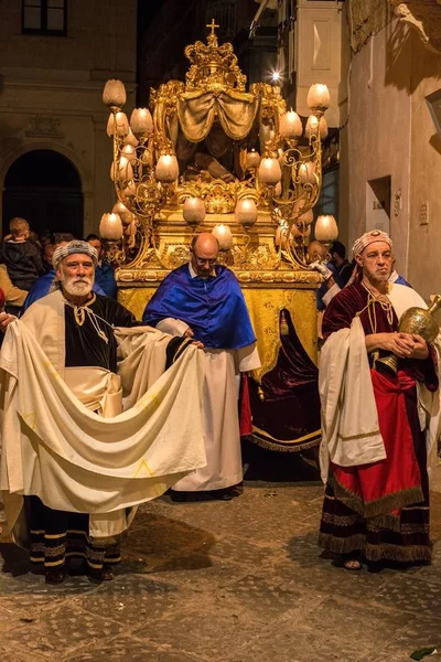 Krisztus sírjában, Nagypénteki felvonulás, Rabat, Málta — Stock Fotó