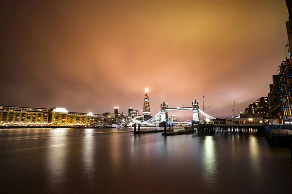 Une Belle Vue Sur Tower Bridge Illuminé Capturé Londres Royaume — Photo