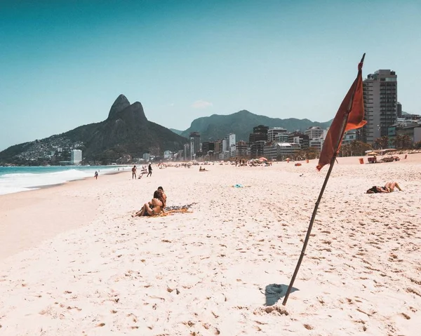 Rio Janeiro Brasil Janeiro 2020 Duas Meninas Divertindo Areia Praia — Fotografia de Stock