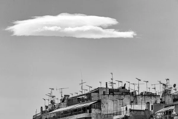 Low Angle Grey Scale Shot Buildings Clouds Sky — ストック写真