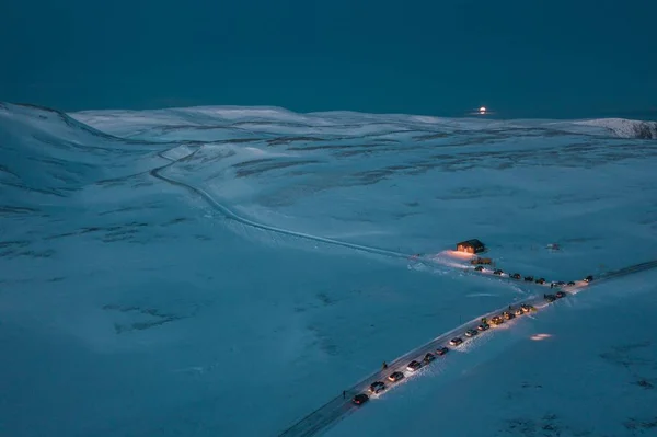 Tiro Ângulo Alto Comboio Gelado Nevado Direção Nordkapp Noruega — Fotografia de Stock