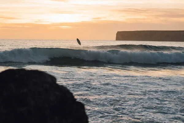 Surf Nell Oceano Nel Comune Sagres Portogallo Durante Tramonto — Foto Stock