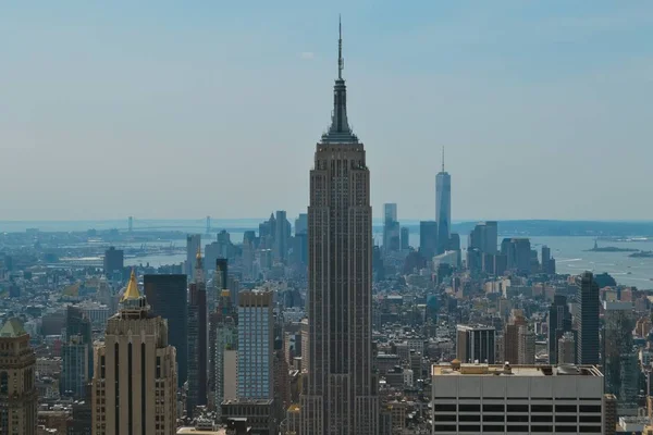 Aerial Shot Famous Rockefeller Center Surrounded Other Buildings New York — ストック写真