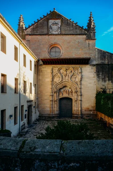 Plano Vertical Hermosa Iglesia San Milán Capturada Segovia España — Foto de Stock