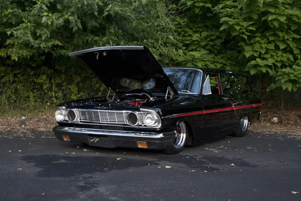 Ford hot rod wagon — 스톡 사진