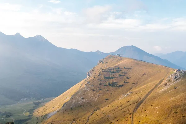 High angle shot of mountains in mercantour εθνικό πάρκο, Γαλλία — Φωτογραφία Αρχείου