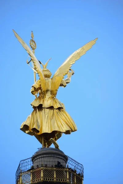 Berlínský Kultovní Anděl Střílel Zezadu — Stock fotografie