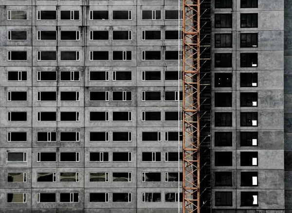 Eine Symmetrische Aufnahme Eines Bau Befindlichen Gebäudes — Stockfoto