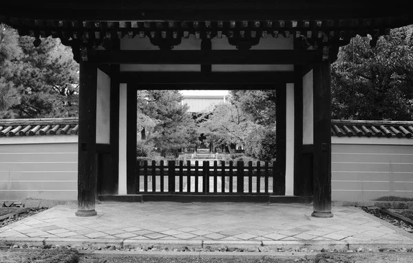 Ένα Γκρι Πλάνο Μιας Ιαπωνικής Πύλης Τύπου — Φωτογραφία Αρχείου