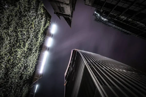 Low Angle Shot Beautiful Skyscrapers Captured Twilight London — 스톡 사진